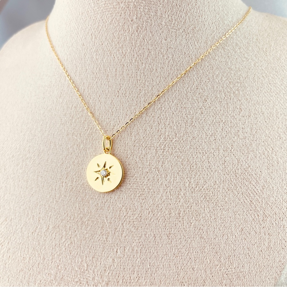 14k Plated S925 0.06ctw Moissanite Super Star Pendant Necklace - Picture 5 of 6